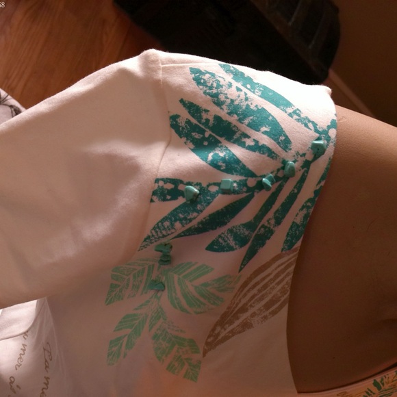 5/$25 Ruby Rd. Shirt - Picture 3 of 5